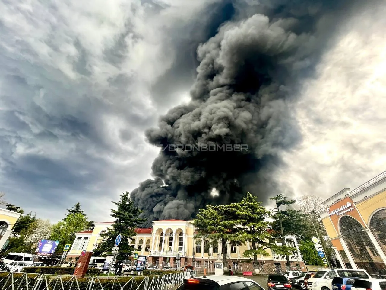 НПЗ у Туапсе втратив 24 резервуари з пальним після серії ударів – фото