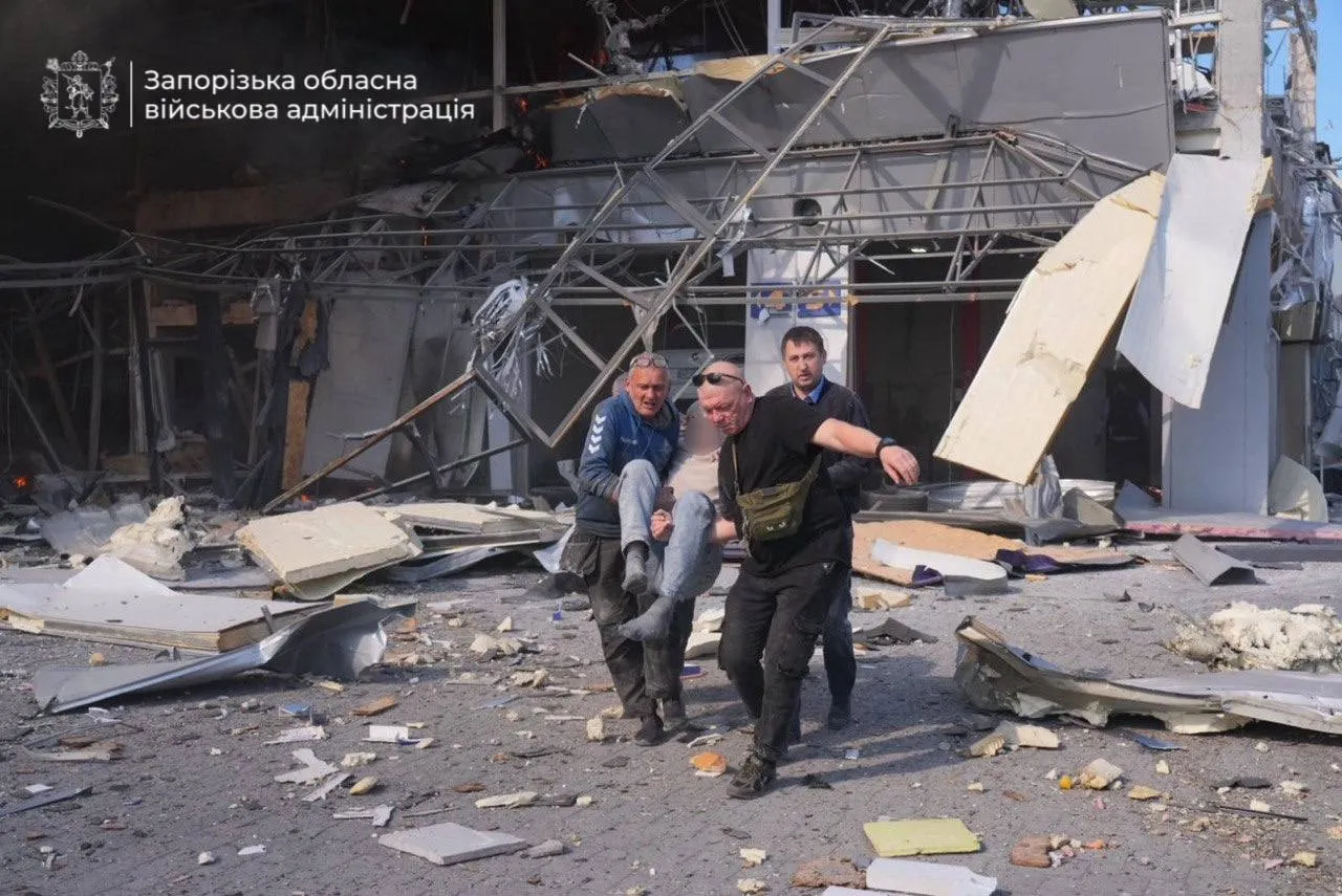 Удар по Запоріжжю це цинічний теракт без жодного військового сенсу – Зеленський