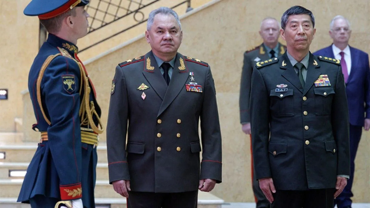 Засуджений за корупцію до смертної кари ексміністр оборони Китаю мав зв'язки із Шойгу