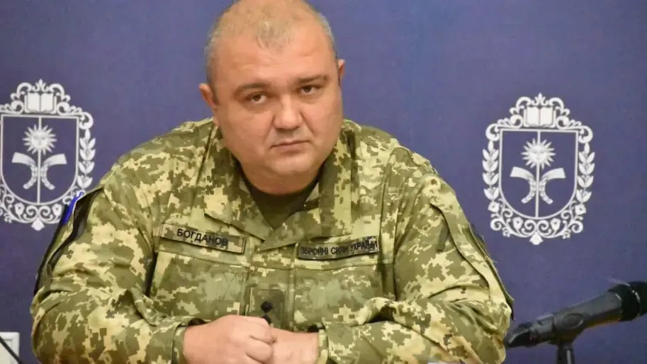Жена главы Хмельницкого ТЦК строит особняк площадью 2500 кв. м и приобрела СЭС