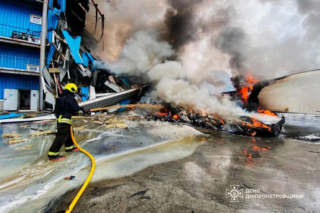 Zelenskyy Responds to Russian Strike on Dnipro