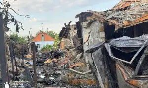 В Одесі на тлі атаки дронів пролунали вибухи, є влучання