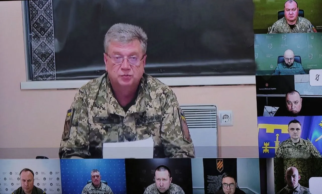 Сирский поручил усилить медицинское обеспечение военных