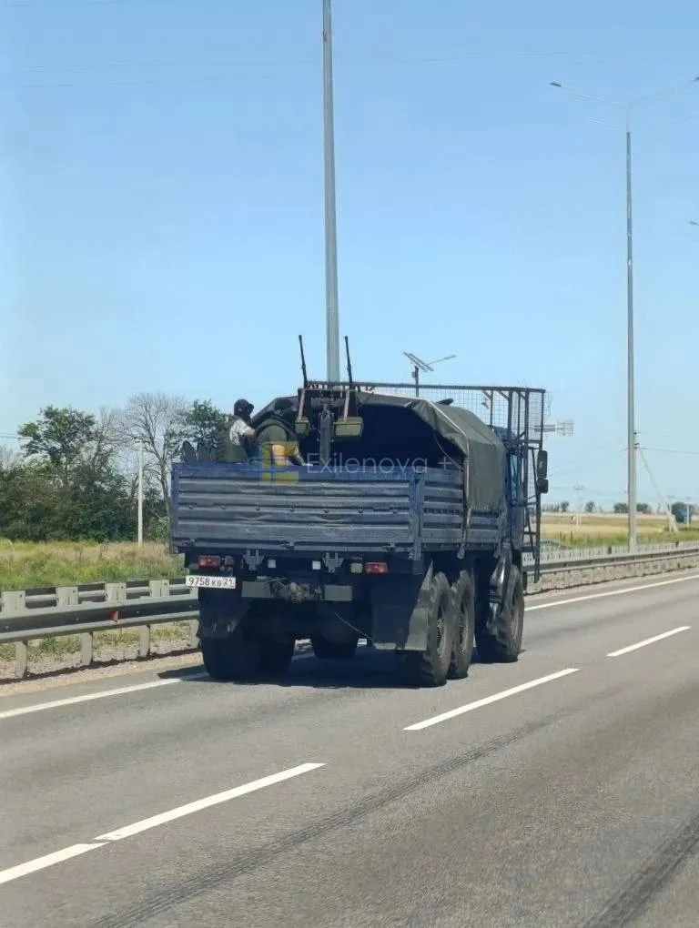Окупанти в Криму залучили мобільні вогневі групи для охорони бензовозів – відео