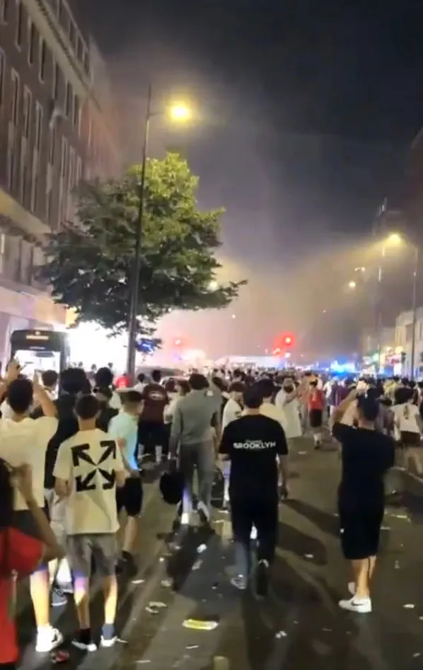 Видео: в Лондоне произошли беспорядки после поражения сборной Марокко в четвертьфинале ЧМ-2026