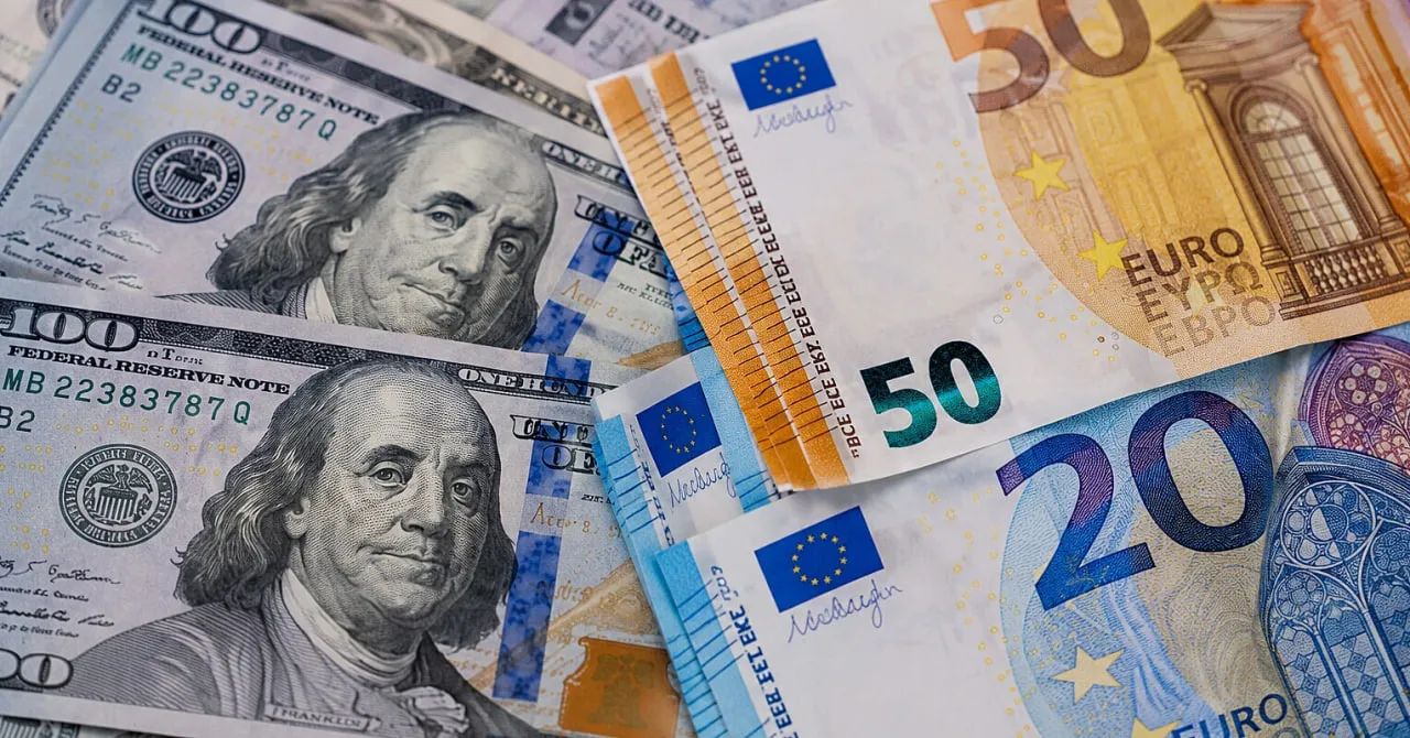 Курс долара до кінця року може сягнути 46,5 гривень