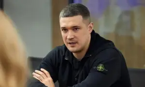 Видео: из-за сильного ливня в Одессе затопило улицы и остановился транспорт