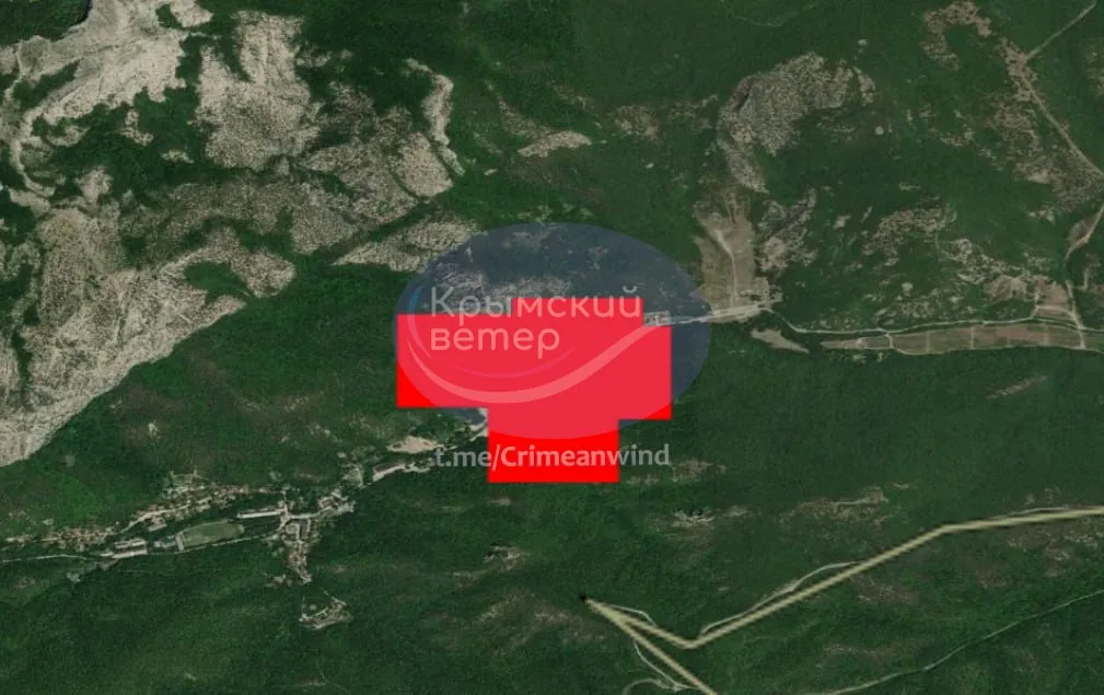 Відео: біля окупованого Судака сталася пожежа на території військової частини РФ