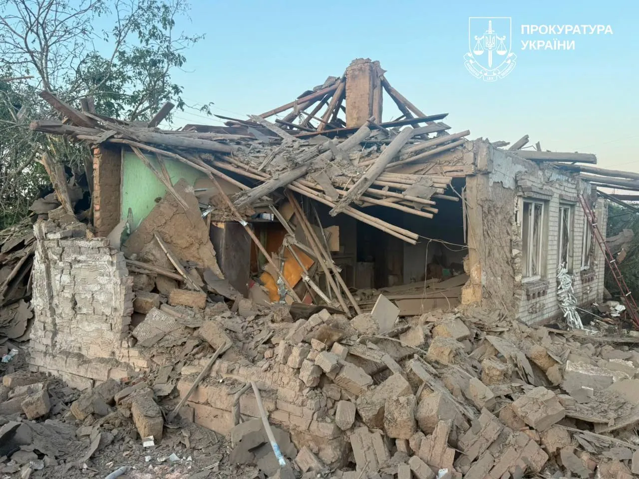 Russia struck Izyum with a guided aerial bomb; there are casualties