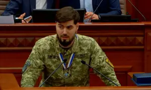 Около НСК «Олимпийский» установили цирковой шатер
