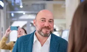 В Ужгороде 19-летняя водительница BMW не справилась с управлением и врезалась в ресторан