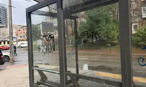 Фото: в Киеве мужчина устроил погром в приемной депутата Киевсовета от «Слуги народа»