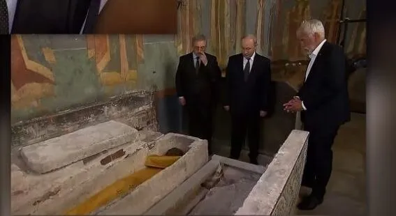 У російській армії почали проводити молебні перед мощами Дмитра Донського