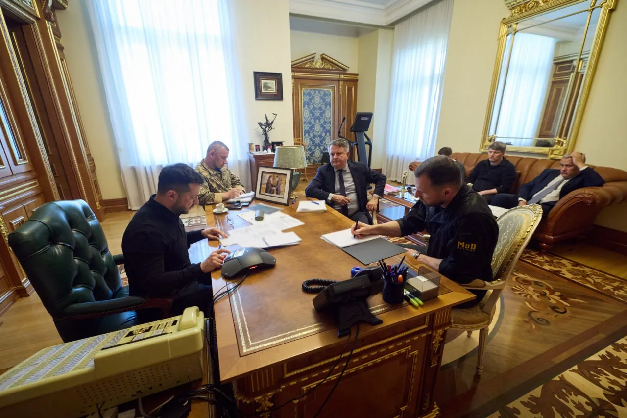 Zelenskyy and Macron agreed to speed up arms deliveries