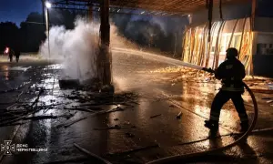 Оккупанты били по Харькову ракетами, нанесли ущерб предприятию  