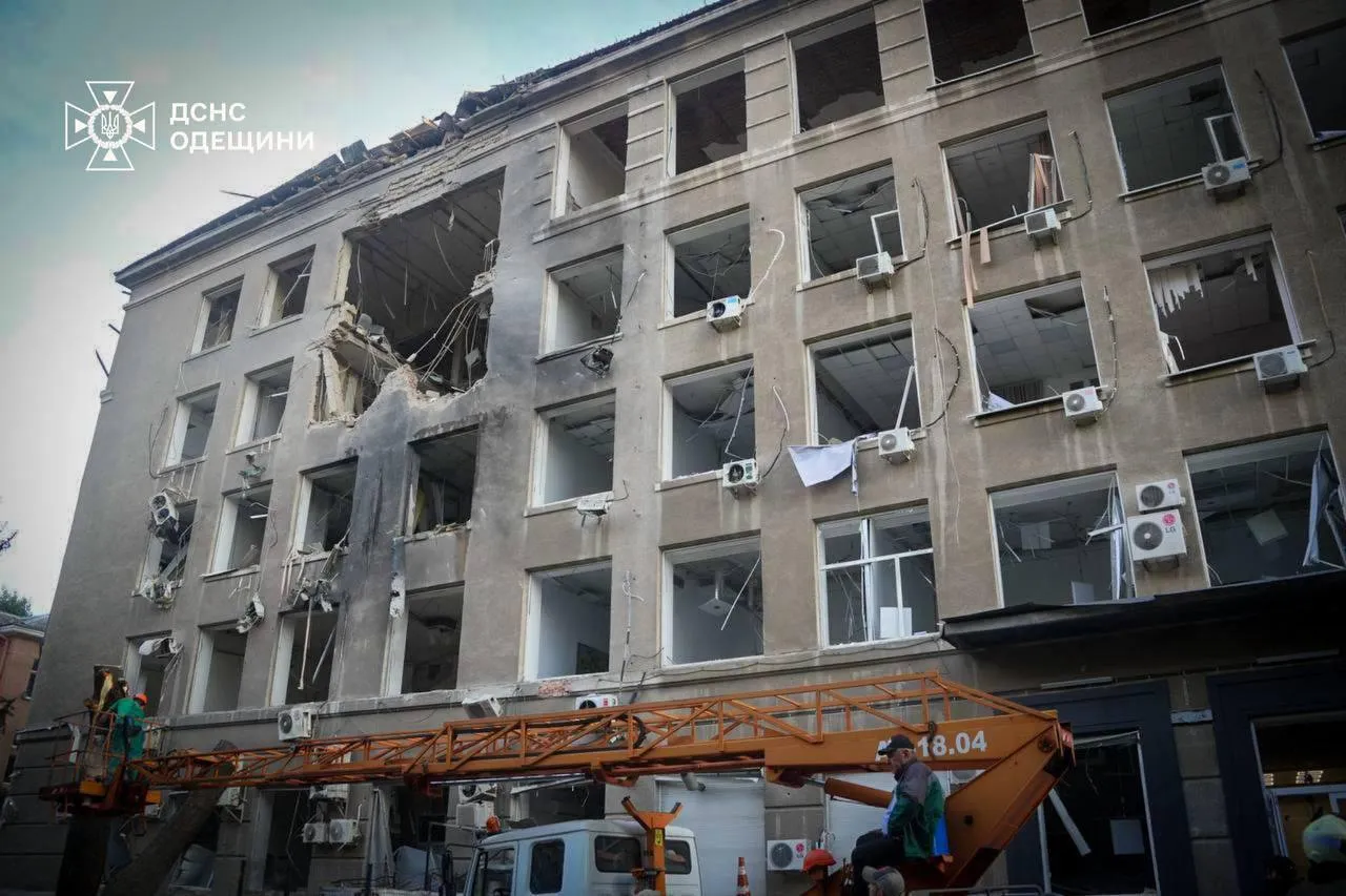 Russian suicide bombers attacked a university in Kyiv during class