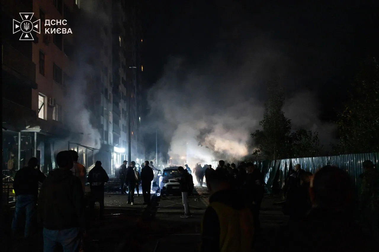 Photo: The State Emergency Service showed the aftermath of the nighttime Russian attack on Kyiv