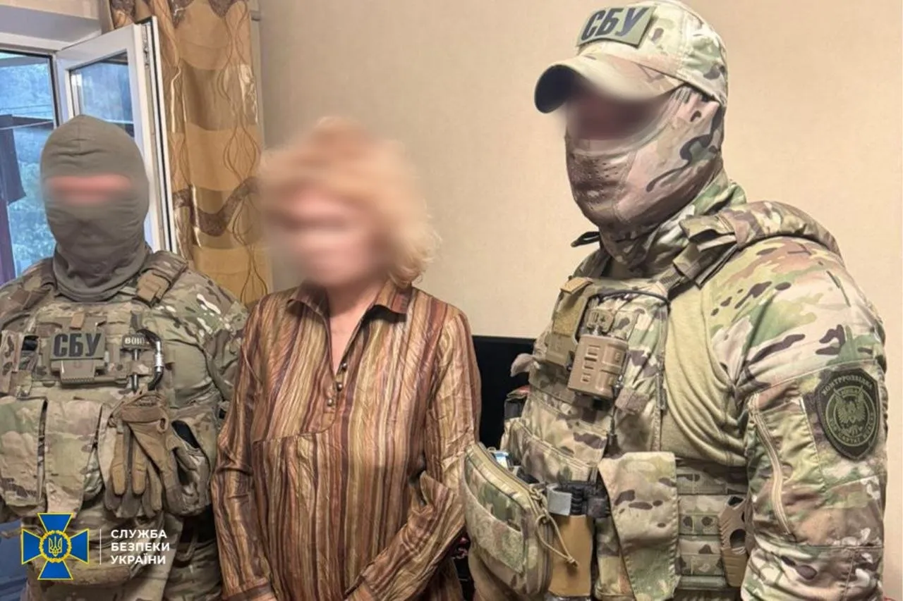 The SBU detained a suspect in the Dnipropetrovsk region who is accused of coordinating Russian strikes