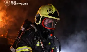 У Солом’янському районі Києва уламки російського дрона впали біля парку
