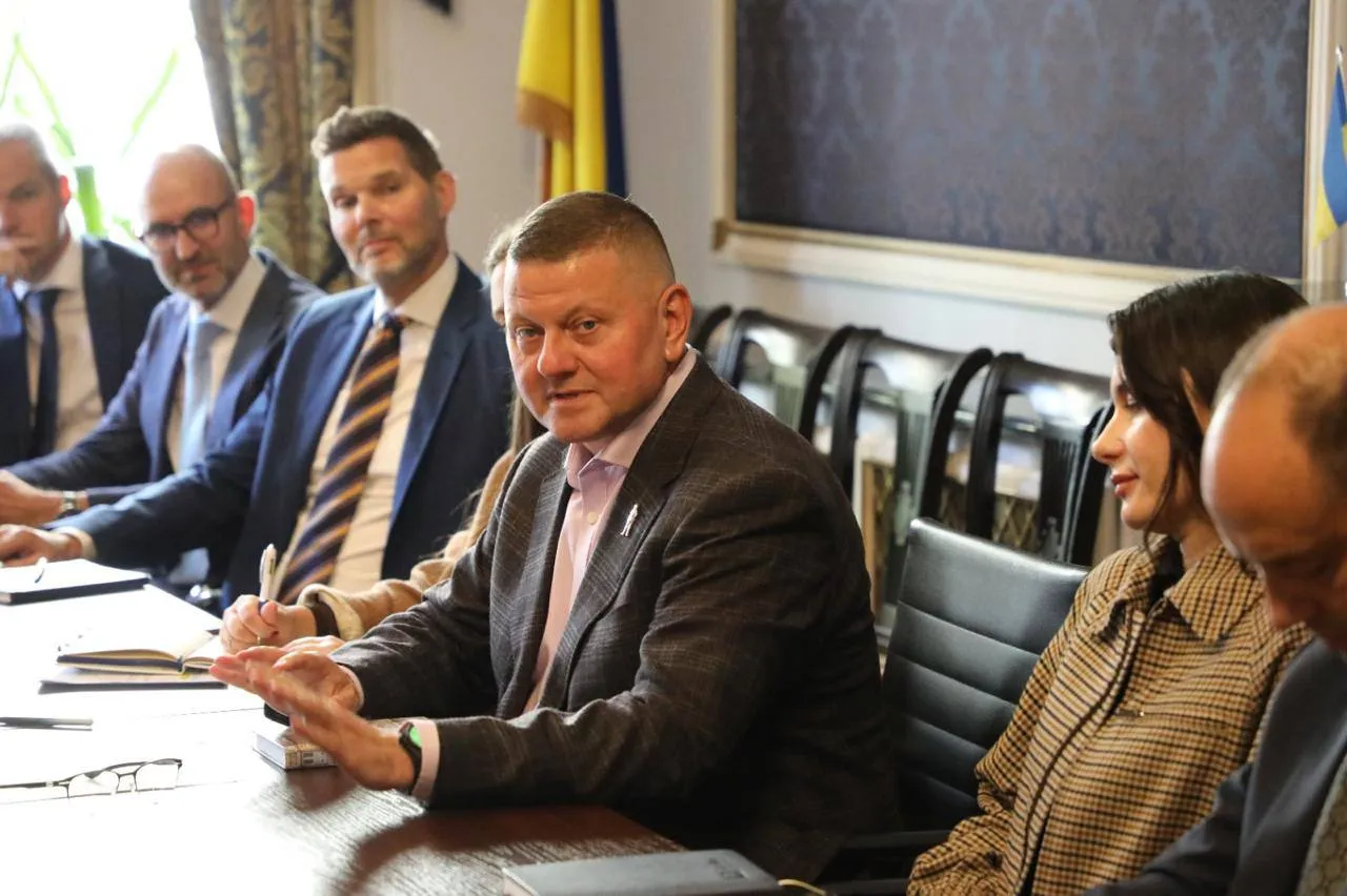 Залужный призвал Европу перестроить систему безопасности