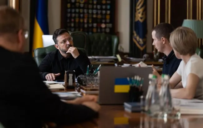 Зеленский объявил о пяти шагах по укреплению отношений с Польшей