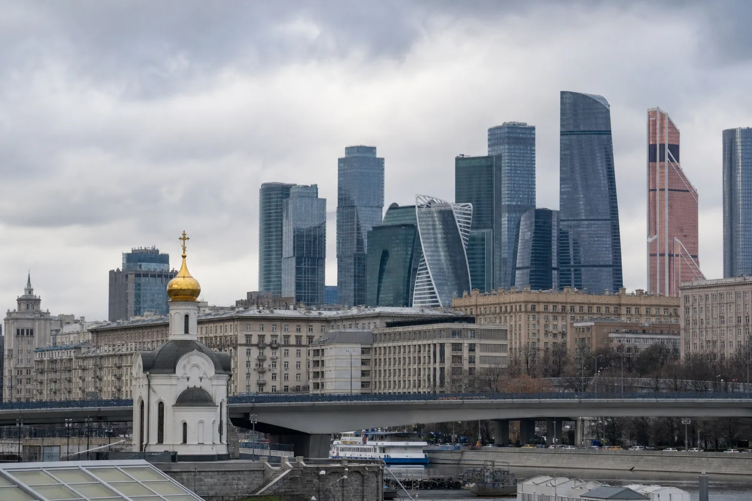 Пєсков заявив, що домовленості в Анкориджі залишаться на порядку денному