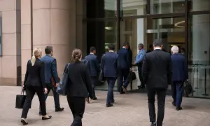 Władze Iranu nasilają presję na kawiarnie w Teheranie