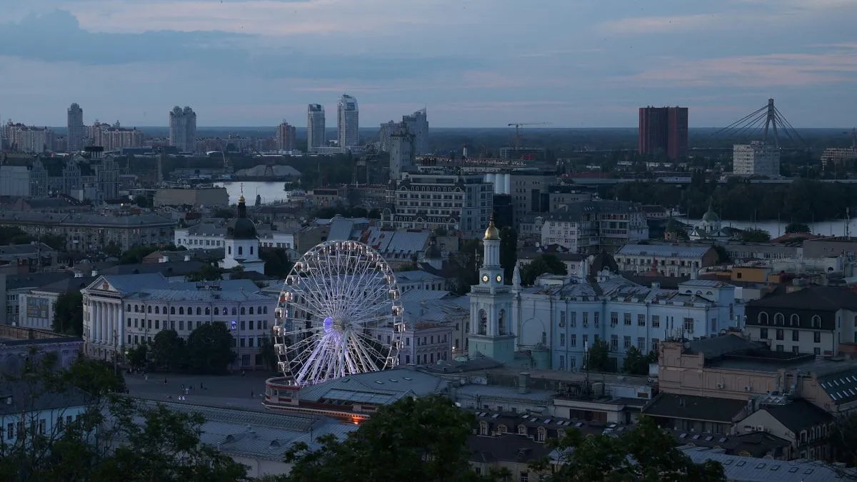У Києві почали вимикати світло: у столиці та кількох областях ввели екстрені відключення