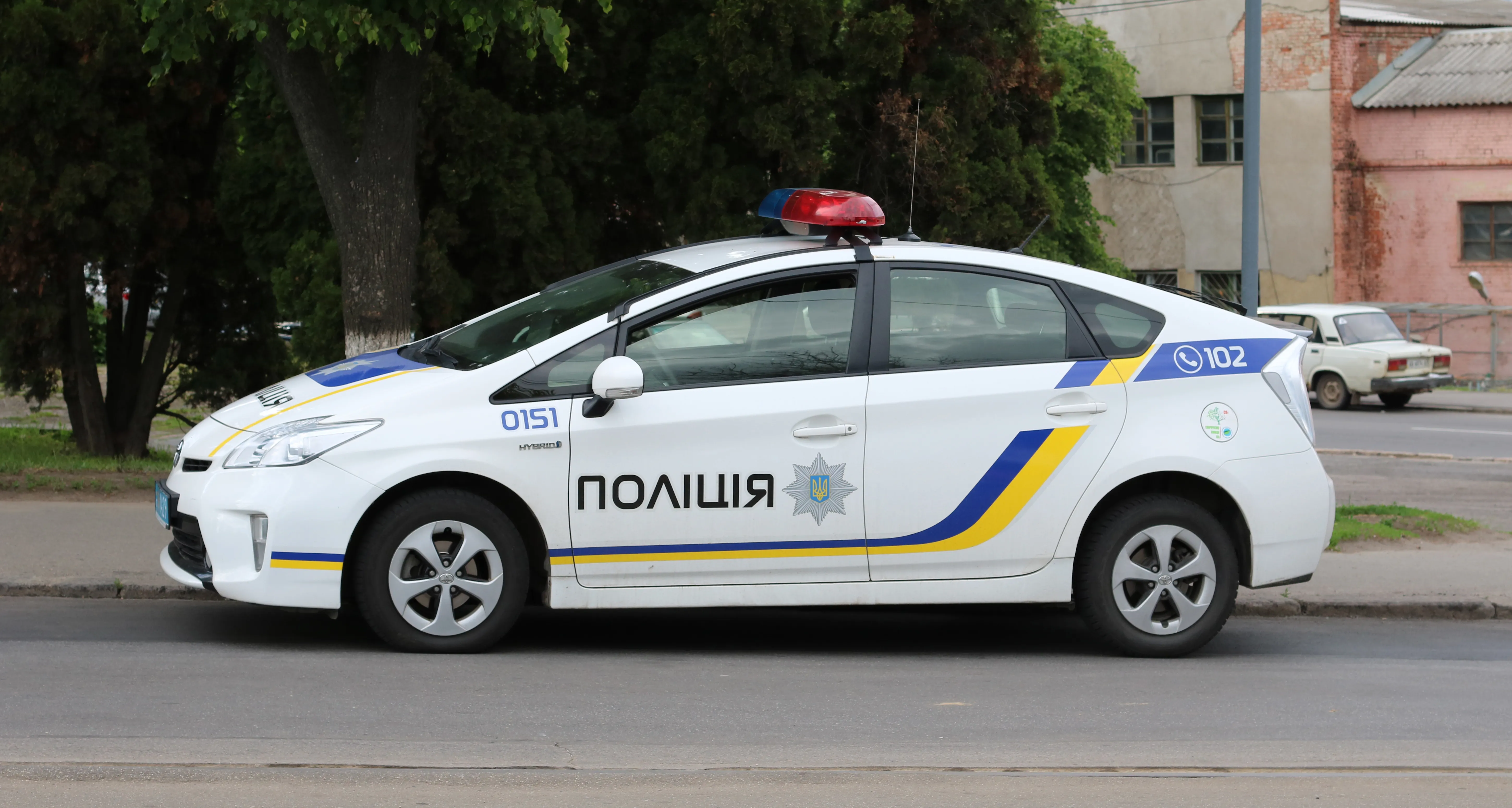 In Odesa, a man armed with a gun took two people hostage at a hair salon