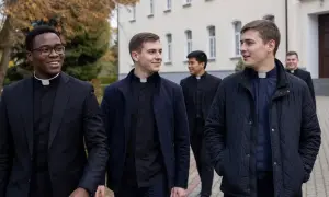 Watykan przeprowadził rozmowy z Ławrowem w sprawie wojny w Ukrainie
