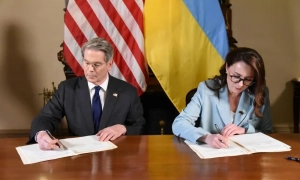 Президент Чехії посперечався з урядом через передачу Україні літаків