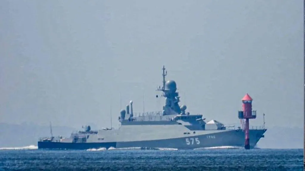 ССО та «Чорна Іскра» знищили два російські судна в Каспійському морі