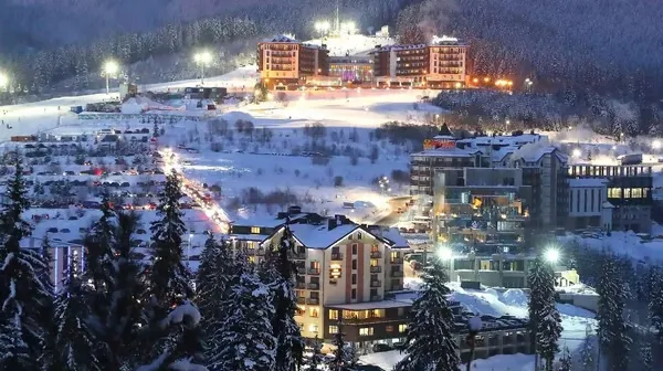 Буковель відкриває лижний сезон попри нестачу снігу