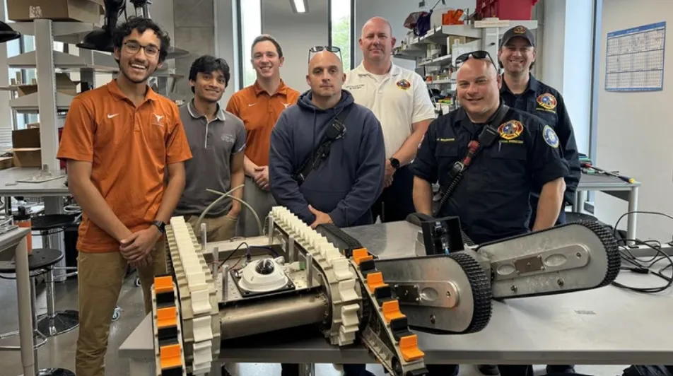 У США створили робота FireBot, який витримує температуру до 650°C