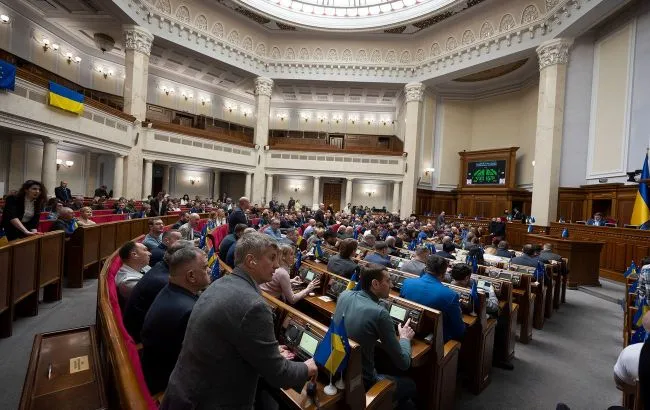 Україна збільшує витрати на армію до рекордного рівня