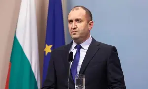 Макрон уперше прибув до Сирії з офіційним візитом