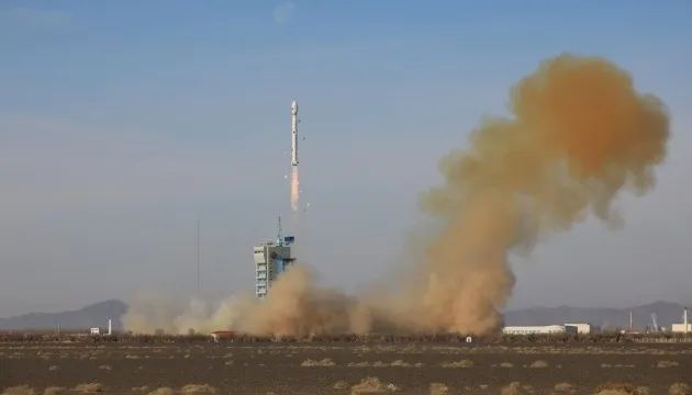 Китай здійснив два успішні запуски супутників