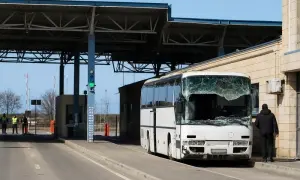 Сирийская тяжелоатлетка Мирган Хаджи тренирует девушек в Ракке — Anadolu Agency