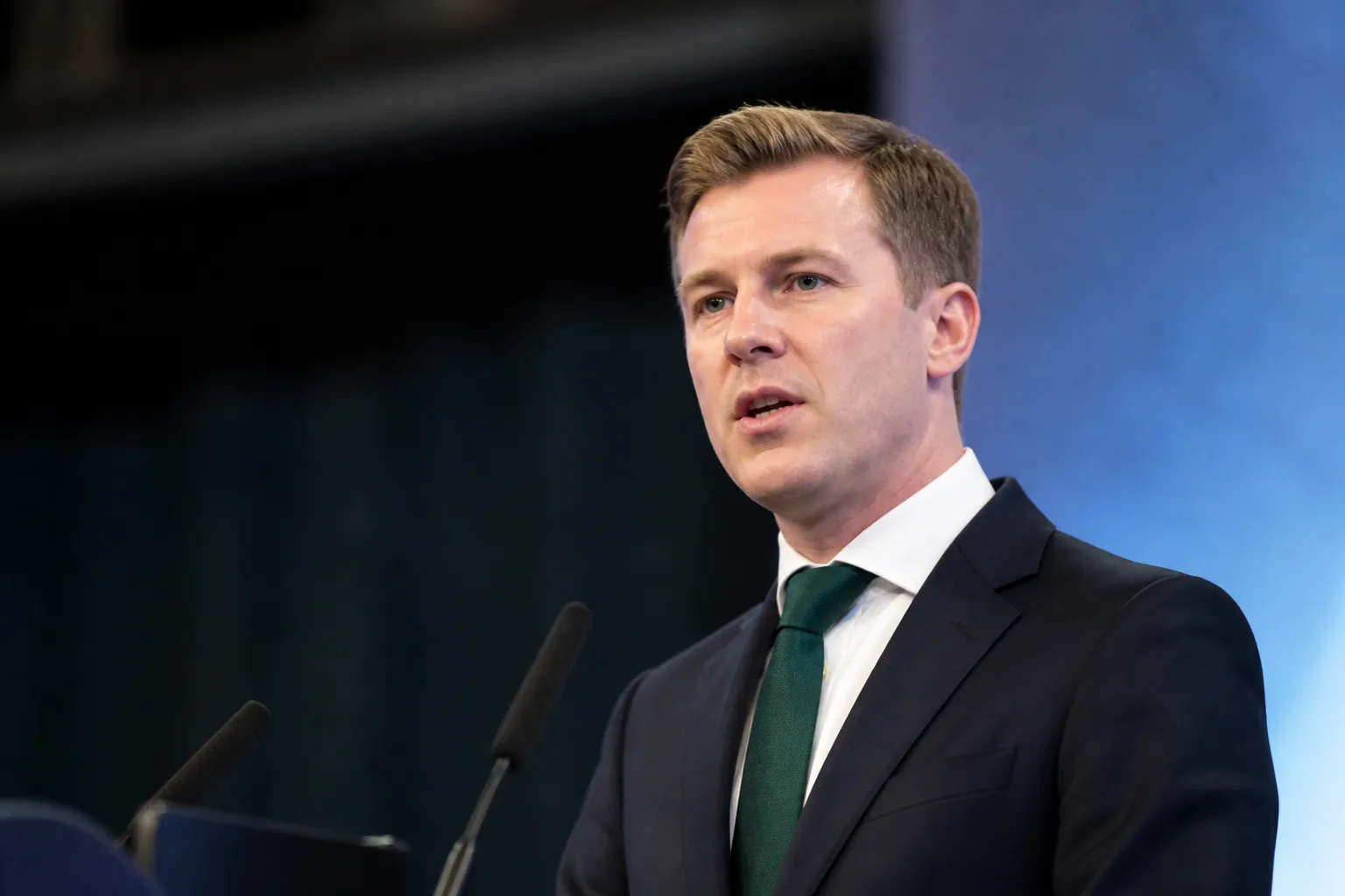 Reform UK пропонує скоротити соцвиплати на £50 млрд
