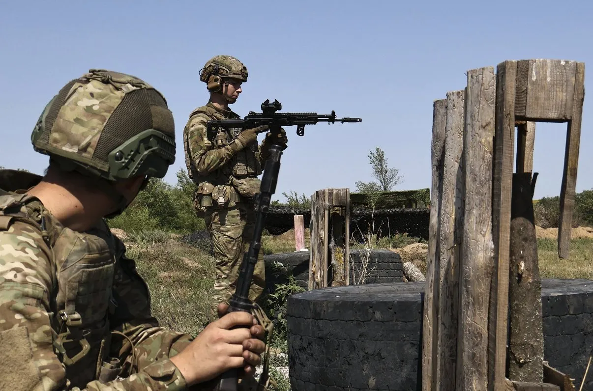 У Європі обговорюють активнішу відповідь НАТО на гібридні атаки росії, — Politico
