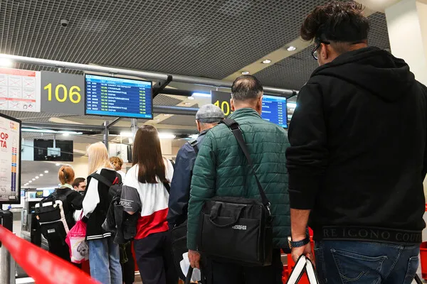 Технічний збій у росії призвів до масового скасування авіарейсів