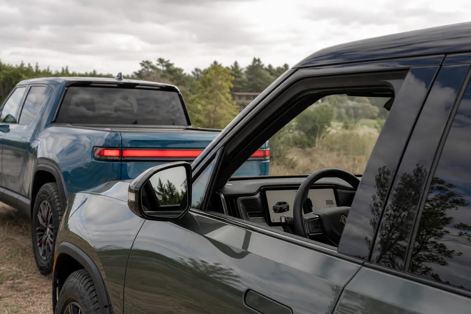 Rivian оновлює електромобілі R1S і R1T до RivianOS 2