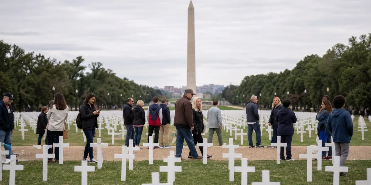 Ernst Roets installs 3,000 white crosses in Washington — TimesLIVE