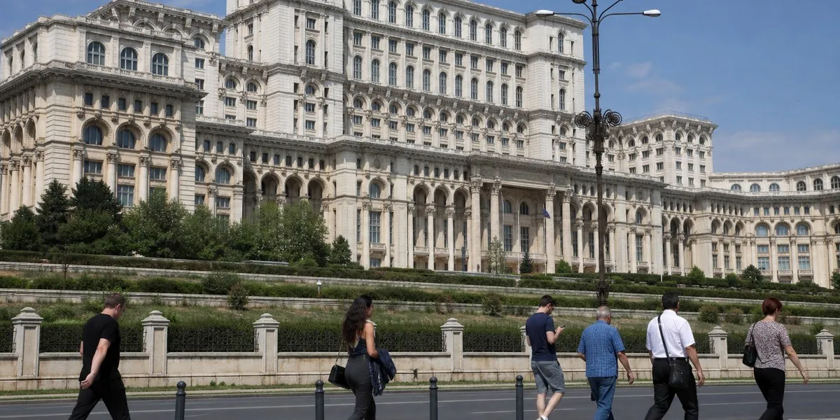 Президент Румынии выдвинул Мурешана на пост премьера — Politico Europe