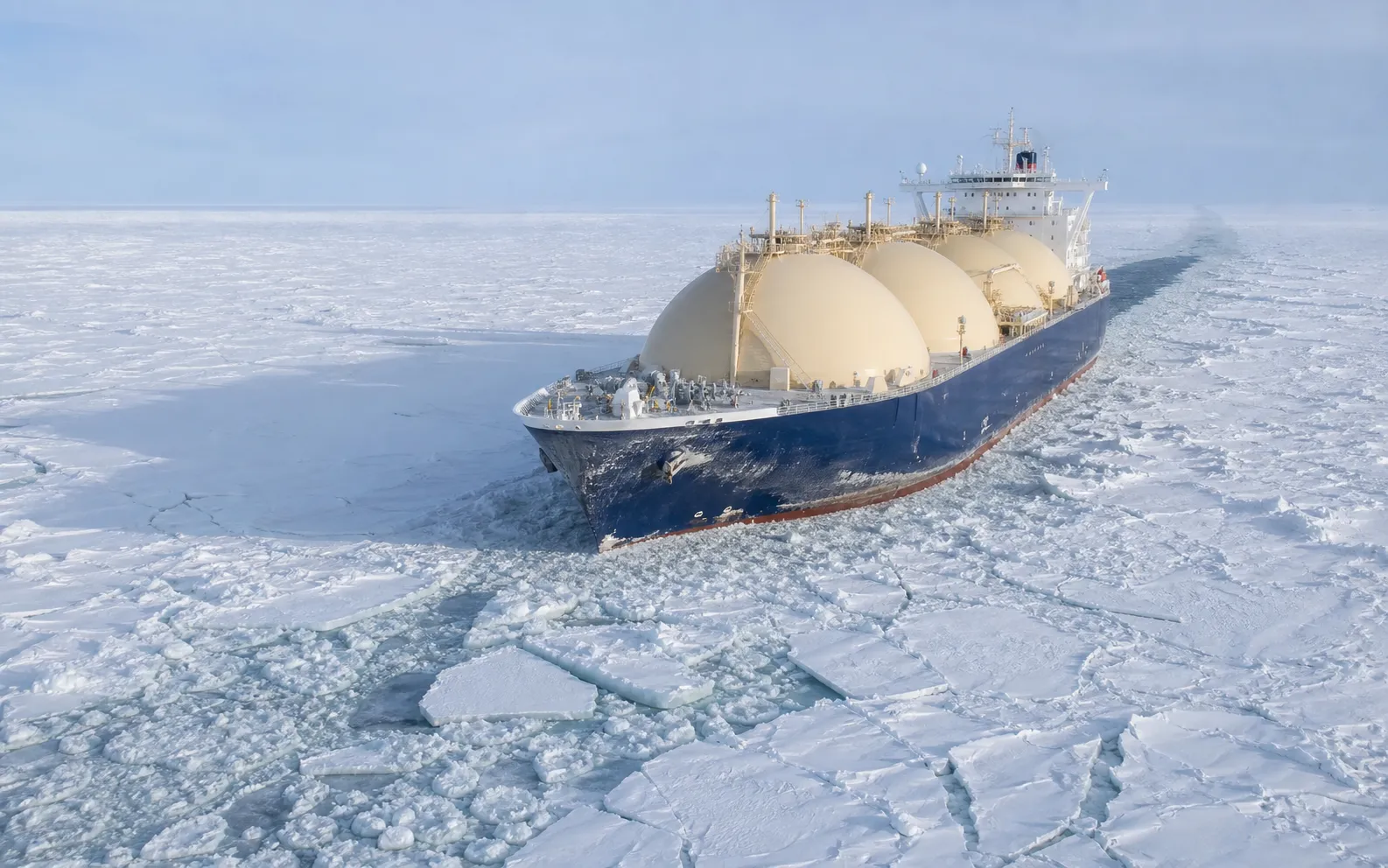 Россия наращивает перевозки энергоносителей по Северному морскому пути — OilPrice