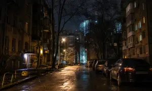 В Киевской области после российского удара вспыхнул масштабный пожар