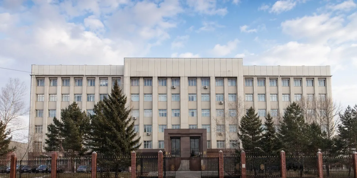 Суд в России заочно приговорил активистку Ханхалаеву к 20 годам — The Moscow Times