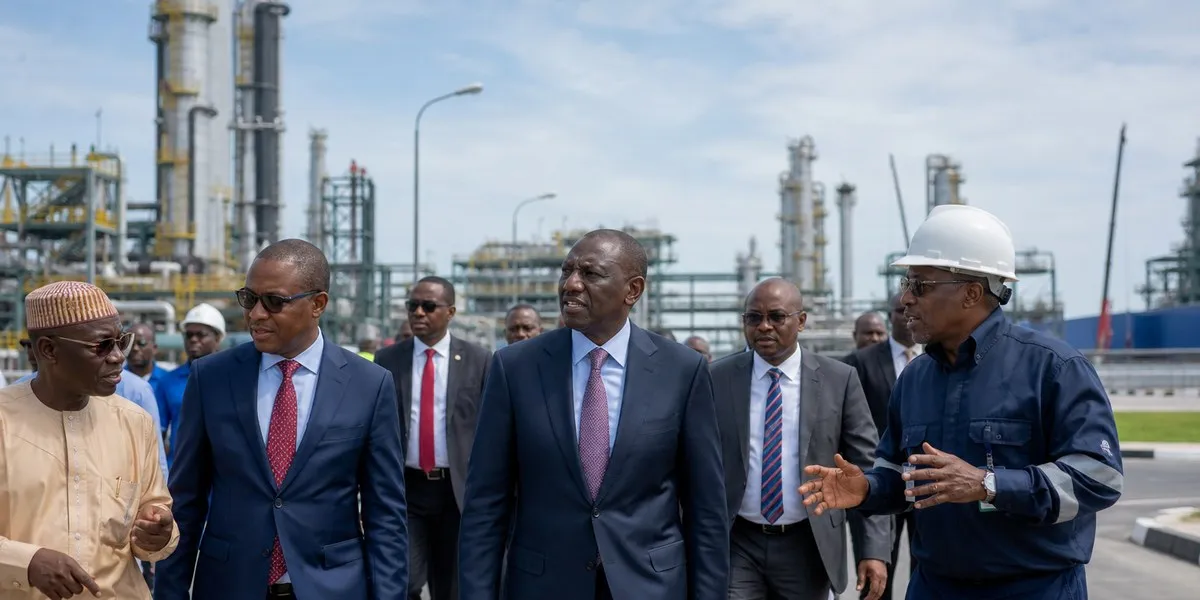Prezydent Kenii Ruto nazwał rafinerię Dangote arcydziełem inżynierii — Premium Times Nigeria