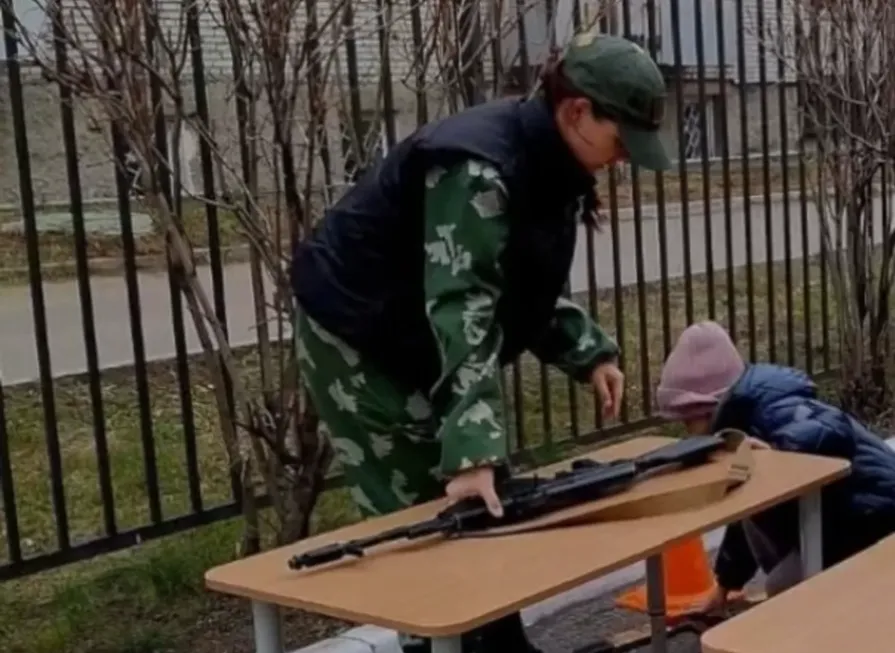 В рф до потенційної участі в війні з Україною готують дітей з дитячих садків