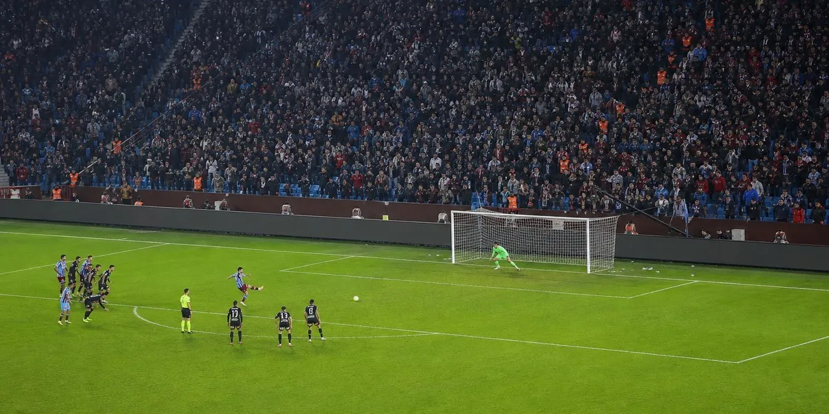 Footballer Salah helped Trabzonspor defeat Hearts — The National